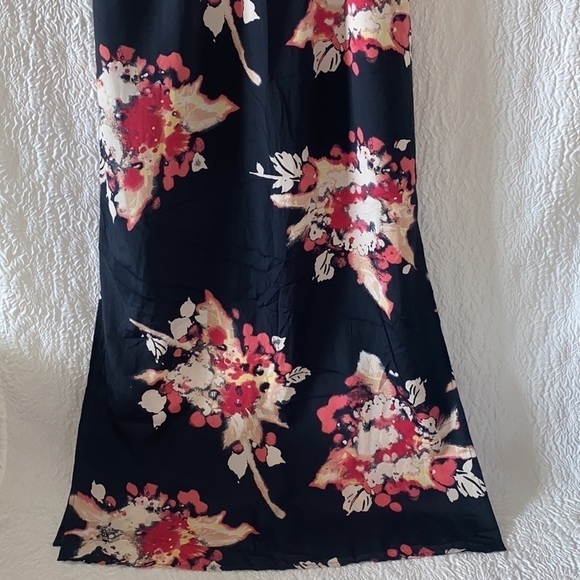 Ann Taylor Split-Neck Floral Sleeveless Maxi Dress - Picture 8 of 12